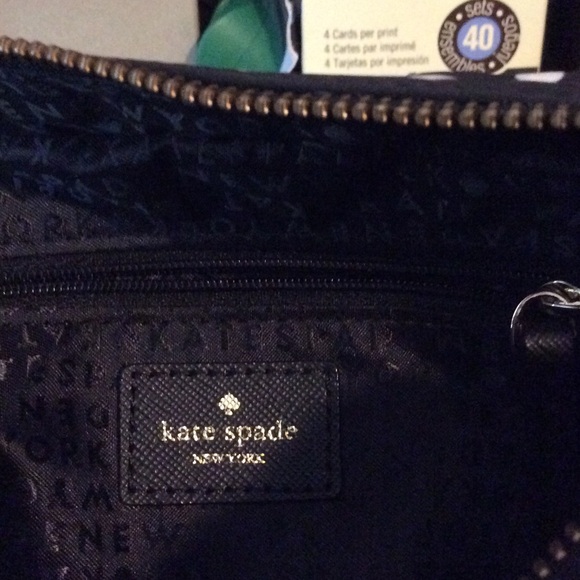 Kate Spade Blake Avenue Mindy Cross-body. - Picture 5 of 6
